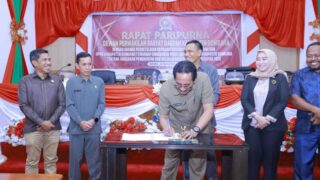 Hadiri Rapat Paripurna Edy Suharmanto puji kinerja DPRD Bombana
